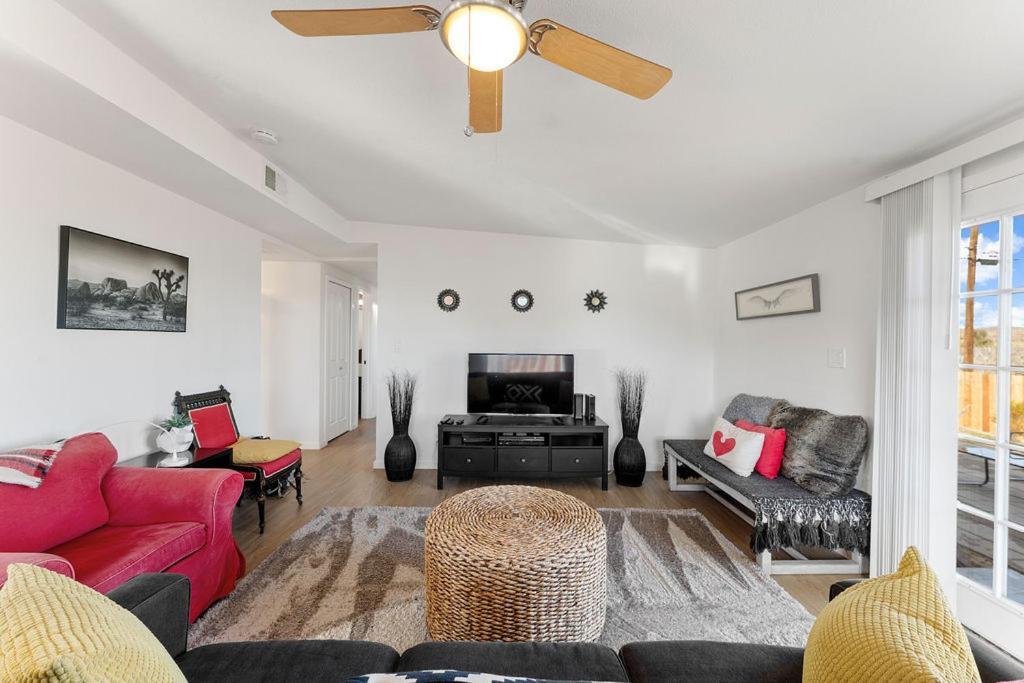 Cozy Stylish Home In The Heart Of Jt Village Joshua Tree Exterior foto