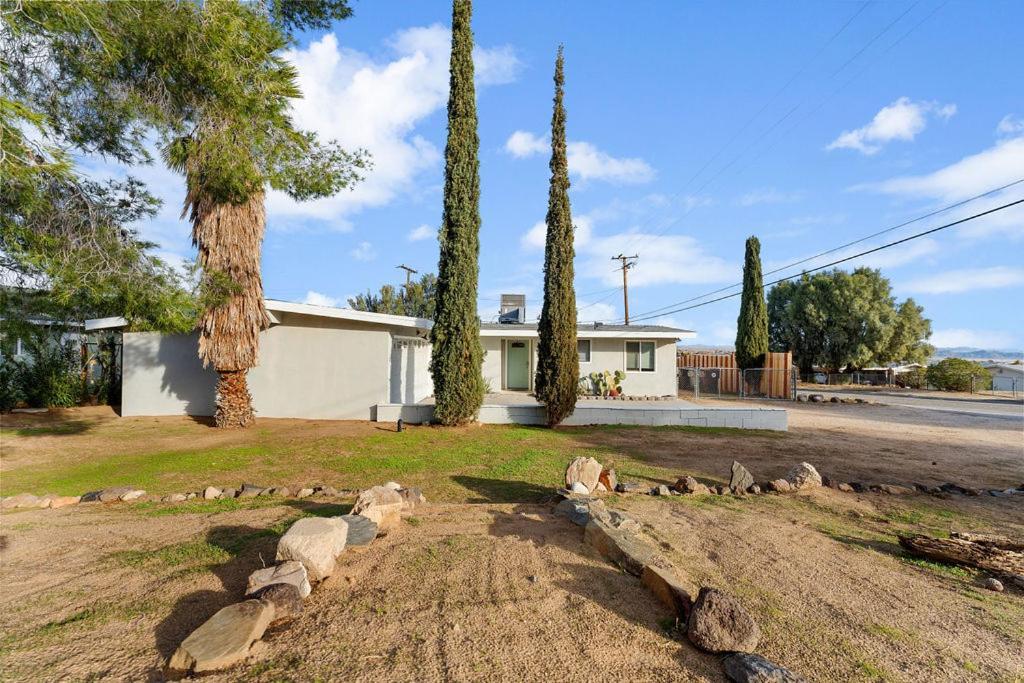 Cozy Stylish Home In The Heart Of Jt Village Joshua Tree Exterior foto