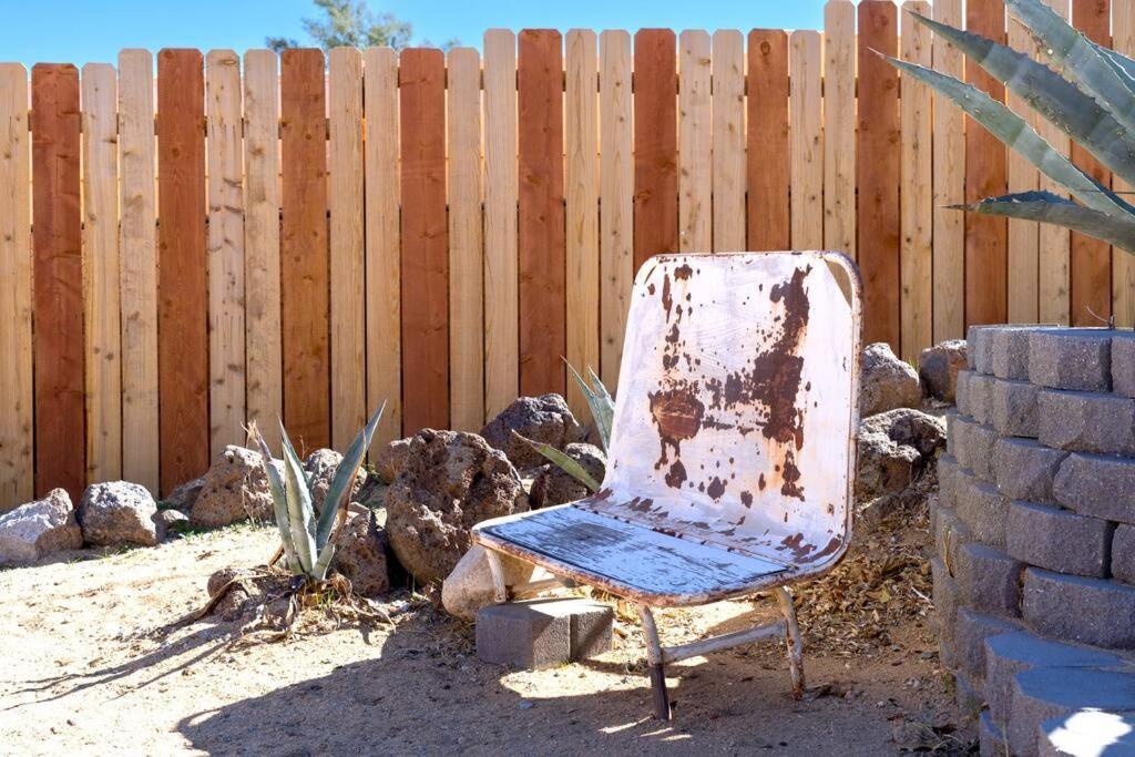 Cozy Stylish Home In The Heart Of Jt Village Joshua Tree Exterior foto